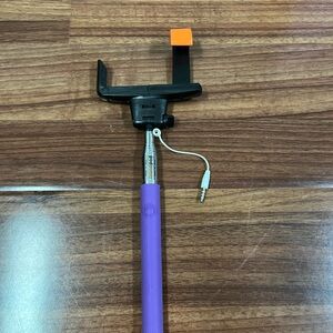 Cell phone selfie stick
